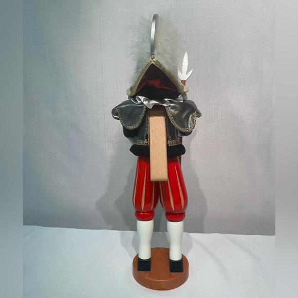 Steinbach "Captain Guido" of the Swiss Guards Nutcracker Club Member Piece IV - Picture 14 of 16